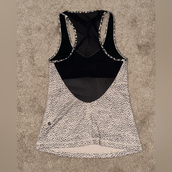 Lululemon Dance To Yoga Tank - Picture 5 of 8